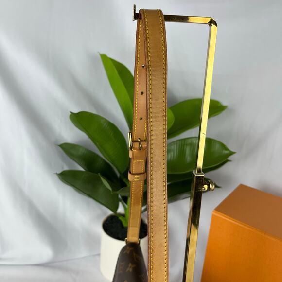 LOUIS VUITTON Musette Tango Adjustable Shoulder Strap Monogram Canvas W/COA - Picture 11 of 16